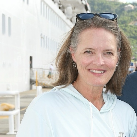 Meet your Posher, Penny - Picture 2 of 3